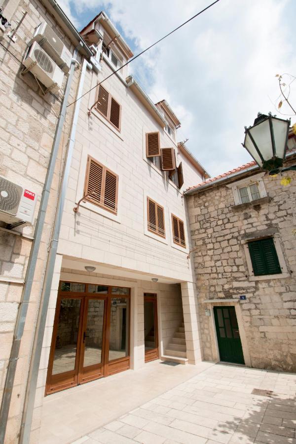 City Center Lux Apartment "Tonci" Omiš Exteriör bild